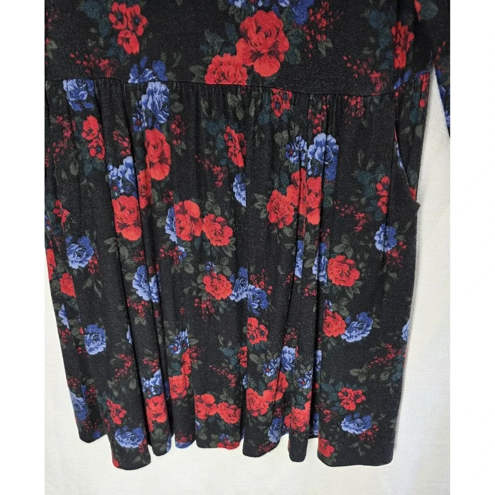 Torrid Dress Womens 2 Black Floral Red Blue Super Soft Plush Long Sleeve Pockets